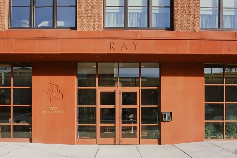 Ray Studio 105